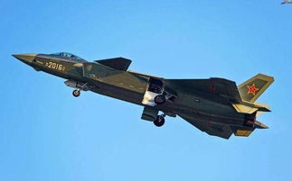 歼-10C试刀，西方空战神话破防，中国空军迈向新时代的壮丽篇章